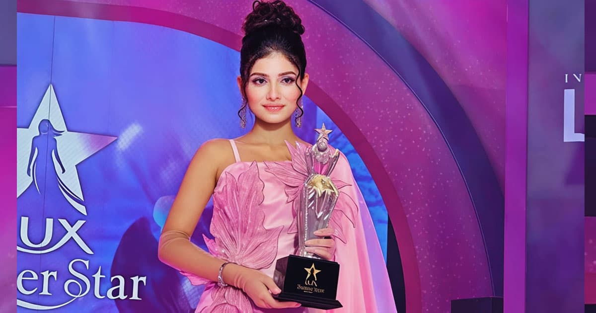 ‘লাক্স সুপারস্টার ২০২৫’ বিজয়ী বিদুষী বর্ণিতা
