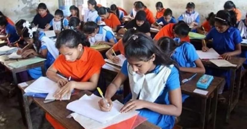 প্রাথমিক বৃত্তি পরীক্ষা: সাতক্ষীরা অংশ নিচ্ছে ৮ হাজারের বেশি শিক্ষার্থী