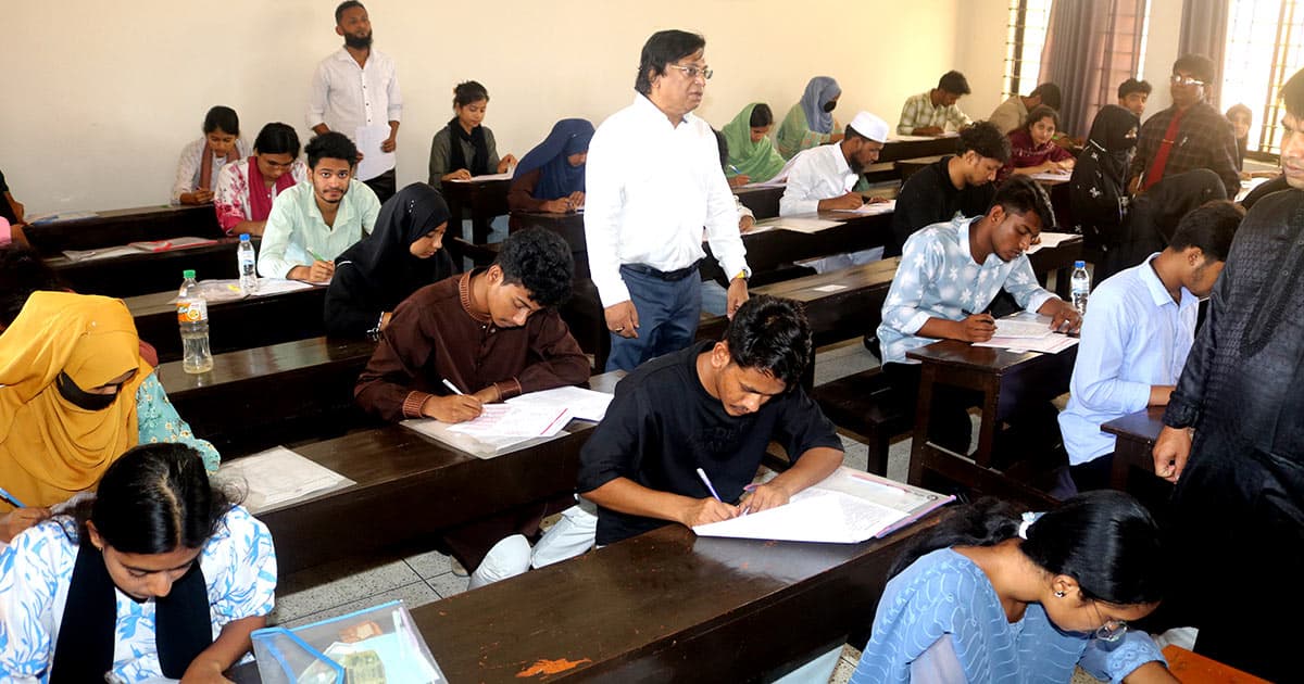 গোবিপ্রবিতে জিএসটি গুচ্ছভুক্ত ‘বি’ ইউনিটের ভর্তি পরীক্ষা অনুষ্ঠিত