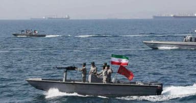 হরমুজ প্রণালি দিয়ে দিনে ১৫ জাহাজ যেতে পারবে