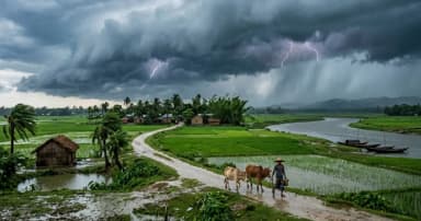 দুপুরের মধ্যে ৬০ কিমি বেগে ঝড়ের পূর্বাভাস