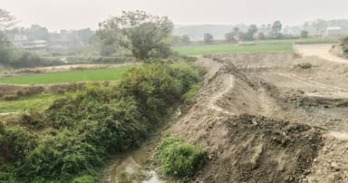 সরকারি খাল ভরাট ও সড়কের জমিতে পুকুর খননের অভিযোগ