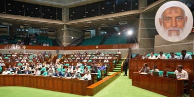 হজ প্যাকেজের ব্যয় কমানোর উদ্যোগ নেওয়া হবে