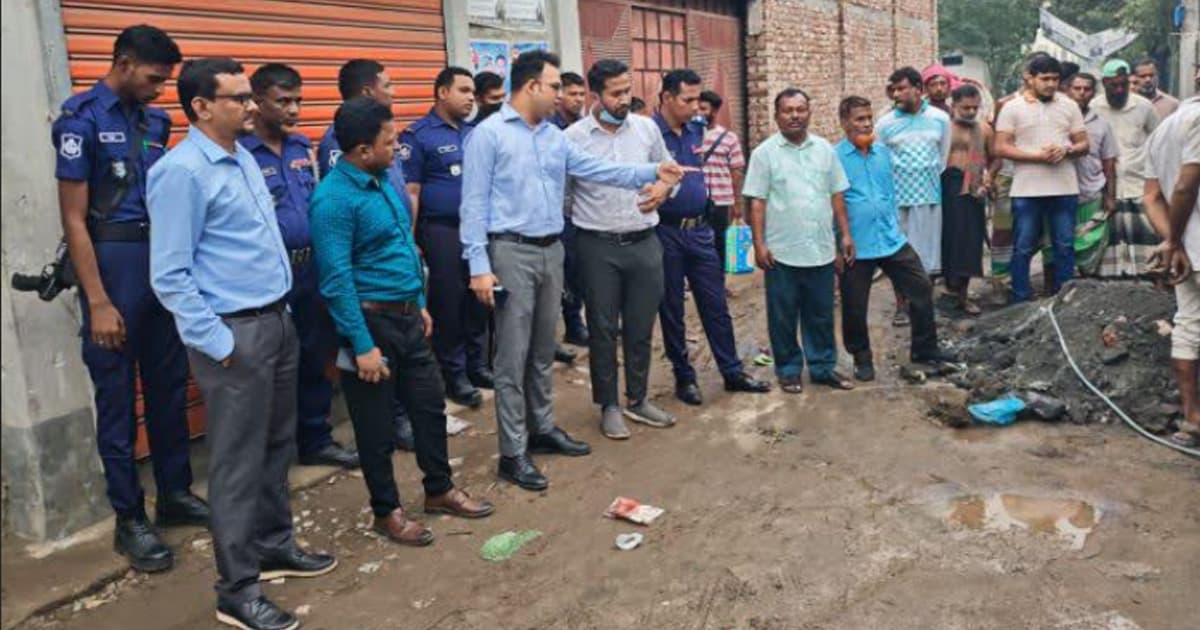 আড়াইহাজরে অবৈধ গ্যাস সংযোগ বিচ্ছিন্ন