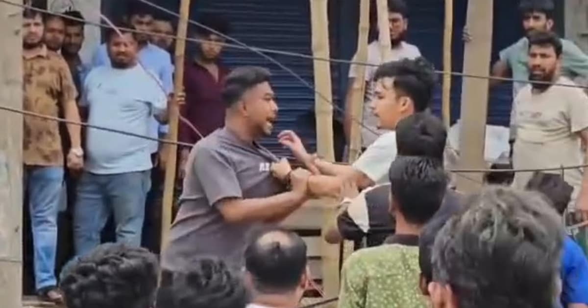 ঢাকা-চট্টগ্রাম মহাসড়কে উচ্ছেদ অভিযানে বিএনপির দুই গ্রুপের সংঘর্ষ