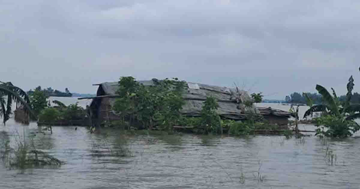তিন বিভাগে বন্যার পূর্বাভাস, তিস্তায় তীব্র নদীভাঙন