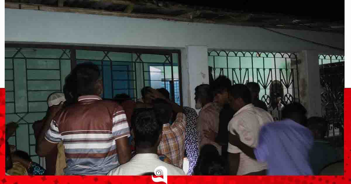 টাঙ্গাইলে ঘরে ঢুকে বিএনপি নেতার মাকে কুপিয়ে হত্যা