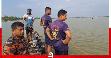 নৌকা ডুবিতে ২ জনের মরদেহ উদ্ধার , নিখোঁজ ২