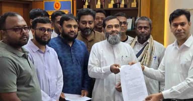 নওগাঁয় গ্যাস-বিদ্যুৎ সংকট ও দ্রব্যমূল্যের ঊর্ধ্বগতির প্রতিবাদে স্মারকলিপি