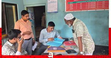 গুরুদাসপুরে ২০ সার ডিলার পয়েন্ট ও গোডাউন পরিদর্শন