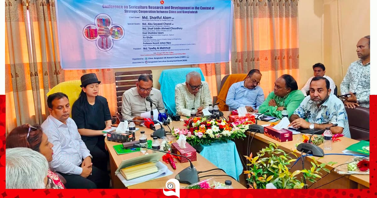 চীনের বাজারে বাড়ছে রাজশাহীর রেশমের সম্ভাবনা