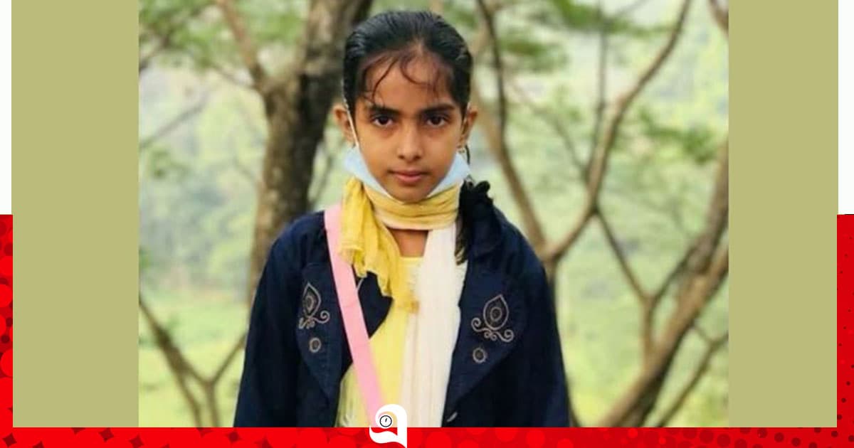 ট্রাক চাকায় পিষ্ট হয়ে স্কুলছাত্রী নিহত
