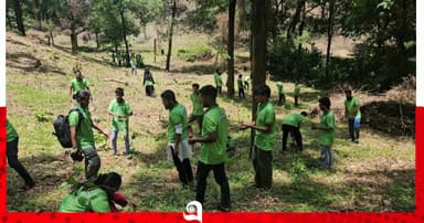 চবিতে পরিবেশ রক্ষায় শিক্ষার্থীদের বৃক্ষরোপণ