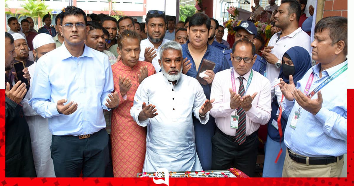 ‘ঐক্যবদ্ধভাবে ষড়যন্ত্র মোকাবিলা করে দেশকে এগিয়ে নিতে হবে’