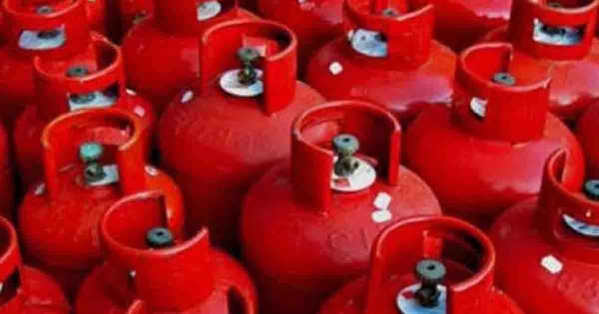 নেত্রকোনায় সিন্ডিকেটের কবজায় এলপিজি গ্যাস, জিম্মি ভোক্তা ও খুচরা বিক্রেতারা