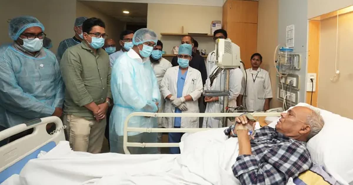 রিজভীকে দেখতে হাসপাতালে তারেক রহমান