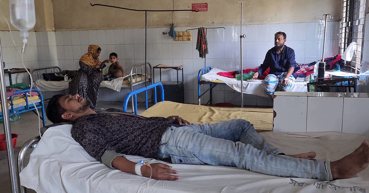 শরীয়তপুরে সাংবাদিকের উপর সন্ত্রাসী হামলা