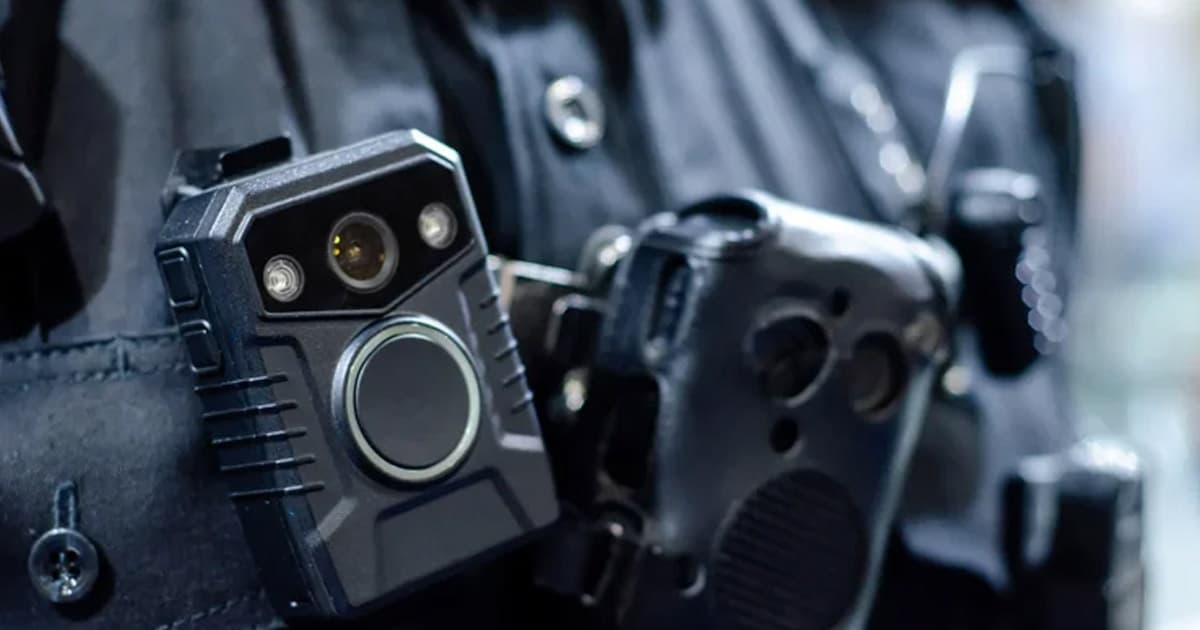 নেত্রকোনায় ঝুঁকিপূর্ণ ১১০ কেন্দ্রে ‘বডি ওর্ন’ ক্যামেরা