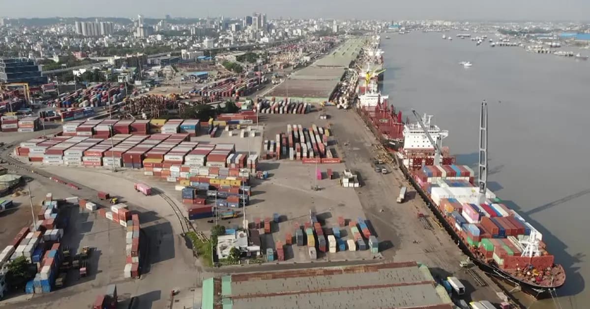 আবারও লাগাতার ধর্মঘটে চট্টগ্রাম বন্দর