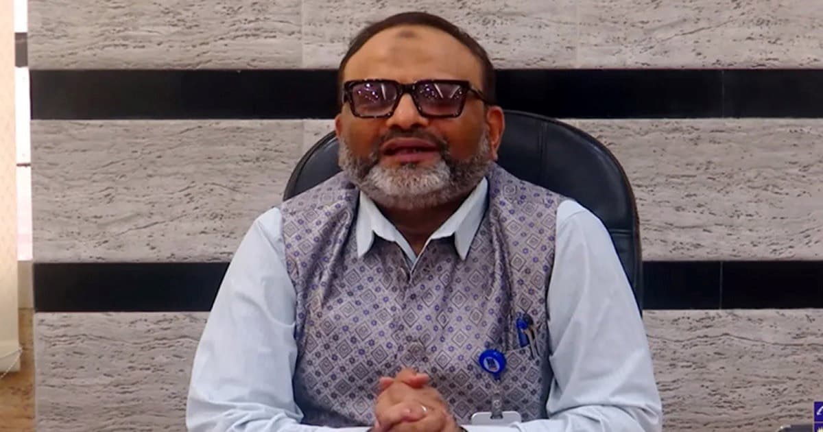 দায়িত্ব থেকে সরে যেতে চান ঢাবি উপাচার্য