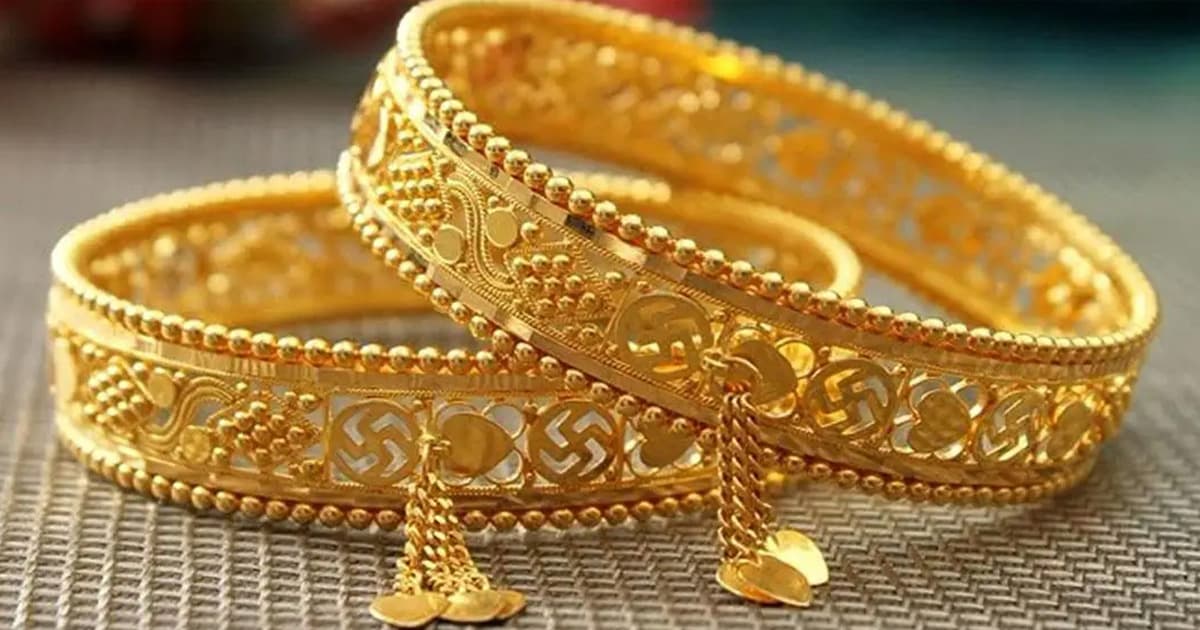 দেশের বাজারে স্বর্ণের দাম ভরিতে বাড়ল ৩২৬৬ টাকা