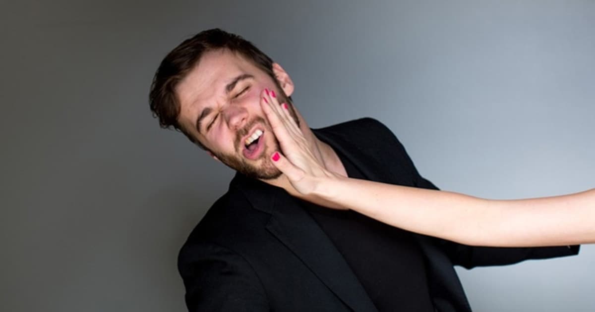 ভালোবাসা দিবস শেষ, আজ থাপ্পড় দেওয়ার দিন