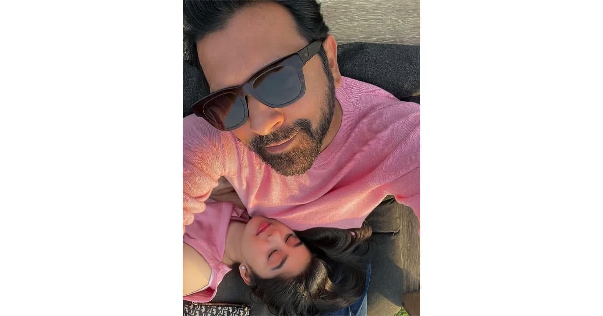গত বছরের ৪ জানুয়ারি একে অন্যকে ভালোবেসে বিয়ে করেন তাহসান খান ও রোজা আহমেদ।