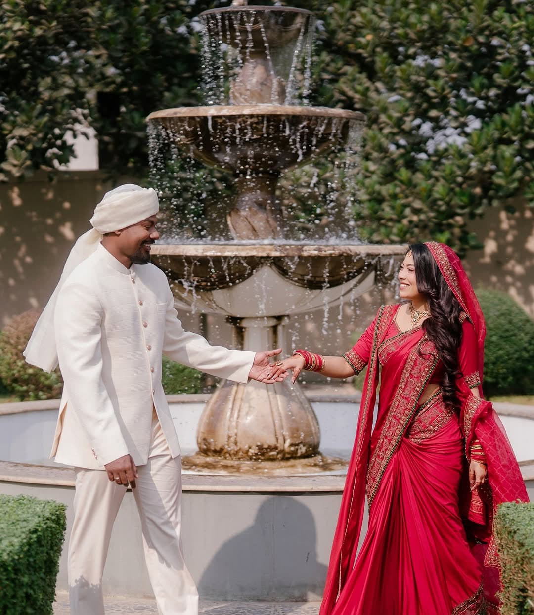 ‘ওপেন সিক্রেট’ হিসেবে পরিচিত এই তারকা জুটির প্রেম এবার পরিণয়ে রূপ নিলো।