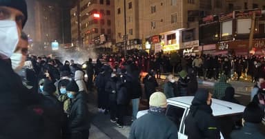 এক রাতে ২০০ জনের বেশি বিক্ষোভকারী নিহত: টাইমসের প্রতিবেদন