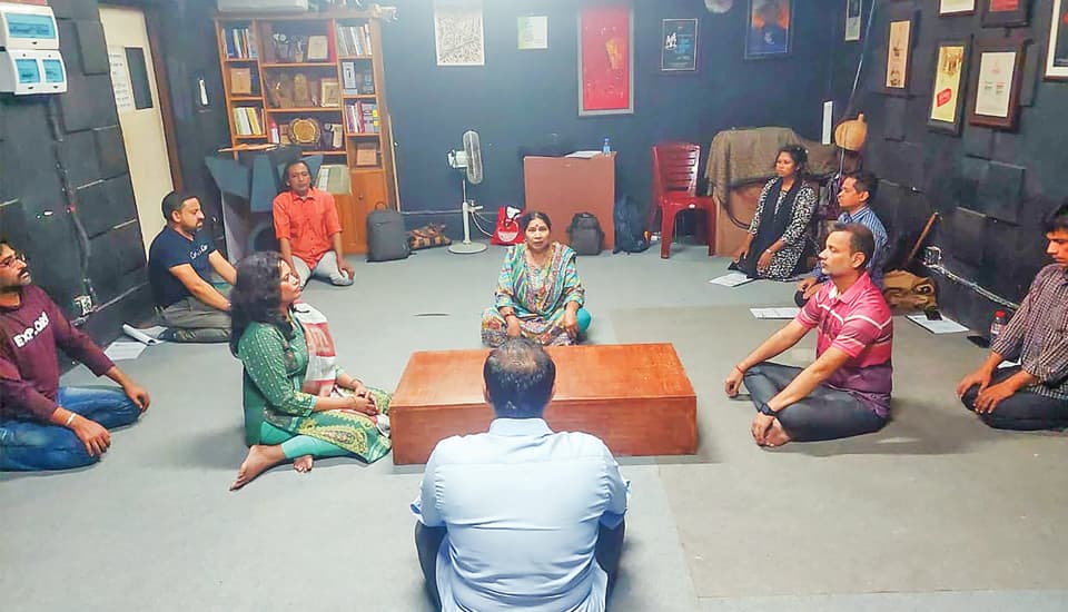 মঞ্চে নতুন নাটক ‘শায়েস্তা খাঁর পরী’