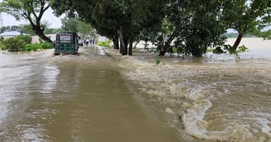 মৌলভীবাজার ও হবিগঞ্জে বন্যার উন্নতি