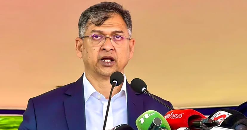 আ.লীগের ভবিষ্যৎ নিয়ে যা বললেন স্বরাষ্ট্রমন্ত্রী