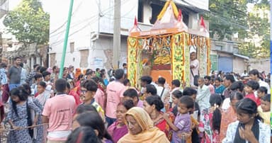 চাঁপাইনবাবগঞ্জে উৎসবমুখর পরিবেশে রথযাত্রা পালিত