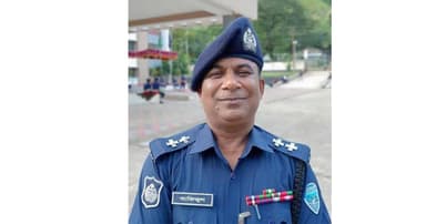 ঘুমন্ত অবস্থায় এসআই’য়ের মৃত্যু