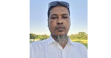 ব্যবসায়ীকে কুপিয়ে জখমের অভিযোগ