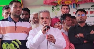 ‘পরিবেশ রক্ষায় বৃক্ষরোপণের কোনো বিকল্প নেই’