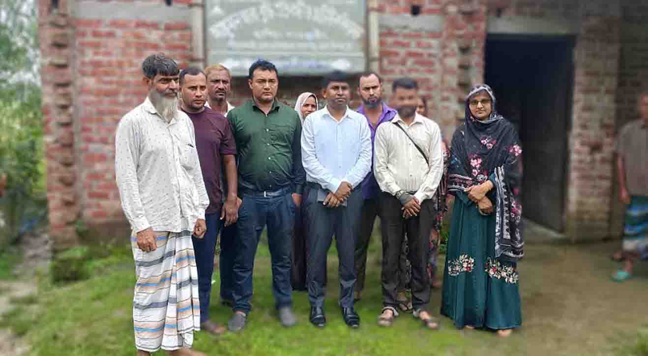 নবাবগঞ্জে বুদ্ধি প্রতিবন্ধী ও অটিস্টিক বিদ্যালয় পরিদর্শনে ইউএনও