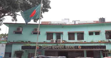 সুন্দরগঞ্জে গৃহবধূকে পিটিয়ে ফাঁকা স্ট্যাম্পে সই নেওয়ার অভিযোগ