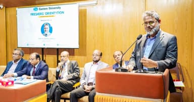 ইস্টার্ন ইউনিভার্সিটিতে সামার সেমিস্টার নবীনবরণ অনুষ্ঠিত