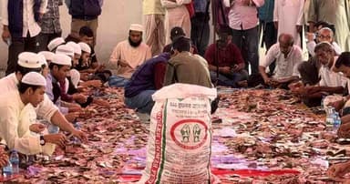 শাহজালালের মাজারে দ্বিতীয়বারের মতো দানের টাকা গণনা চলছে