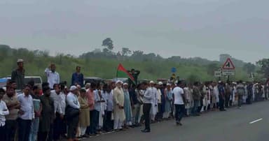 প্রধানমন্ত্রীকে শুভেচ্ছা জানাতে মহাসড়কে বিএনপির ভিড়