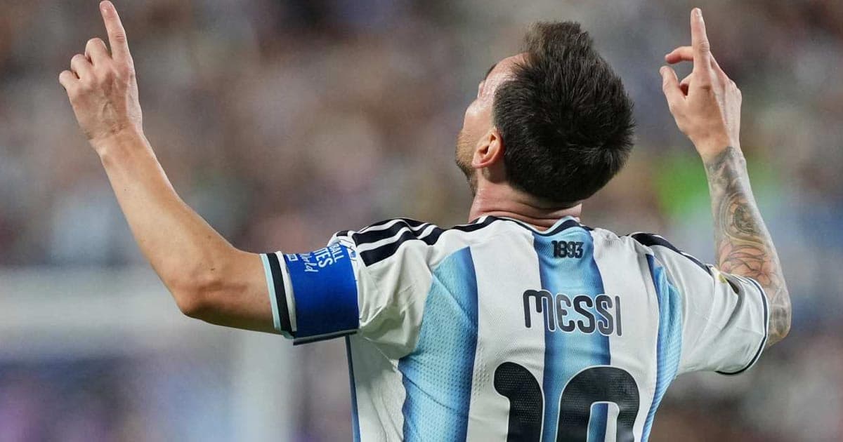 ইতিহাসের আরও কয়েকটি অধ্যায়ের দুয়ারে মেসি