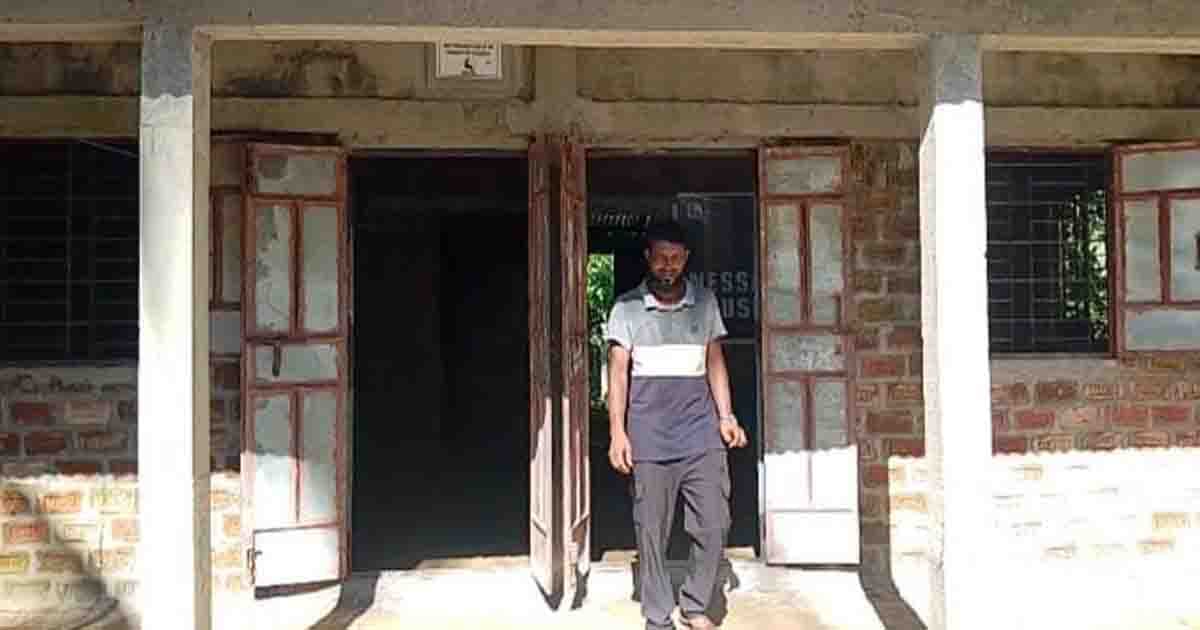 নেসার্স ট্রাস্ট ও এশিয়ান টিভির উপহারের ঘর পেলেন অসহায় চালক