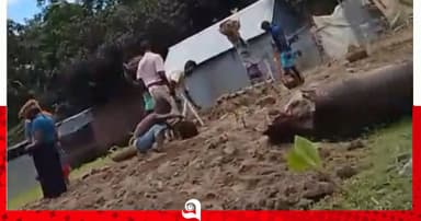 ১৪৪ ধারা অমান্য করে মালামাল ও ভিটার মাটি লুটের অভিযোগ
