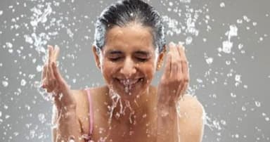বর্ষাকালে সৌন্দর্যচর্চার নতুন নিয়ম