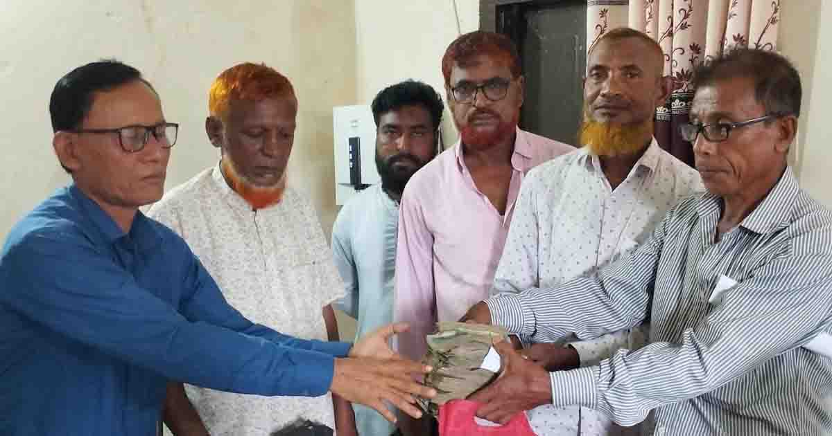 খাল খনন প্রকল্পের আত্মসাৎকৃত শ্রমিকের মজুরি ফেরত