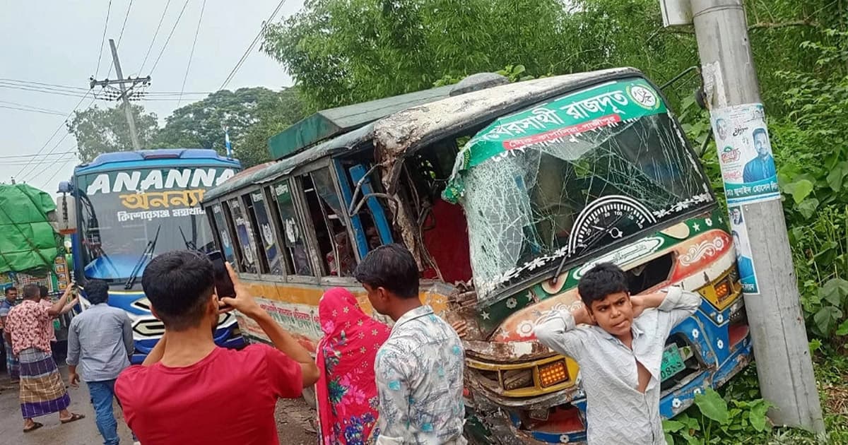 গাজীপুরে সড়কে ঝরলো সবজি ব্যবসায়ীর প্রাণ, আহত ৫