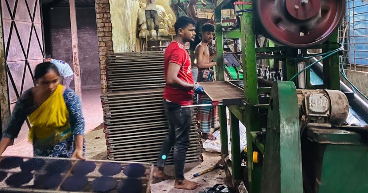 কয়েল কারখানায় ক্ষতিকর কেমিক্যাল ব্যবহার, জনস্বাস্থ্য ঝুঁকিতে