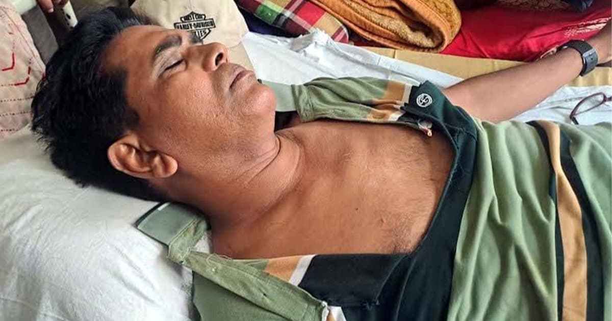 অতর্কিত হামলায় স্কুল শিক্ষক আহত