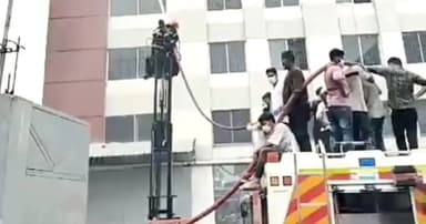 গাজীপুরের পোশাক কারখানার আগুন নিয়ন্ত্রণে